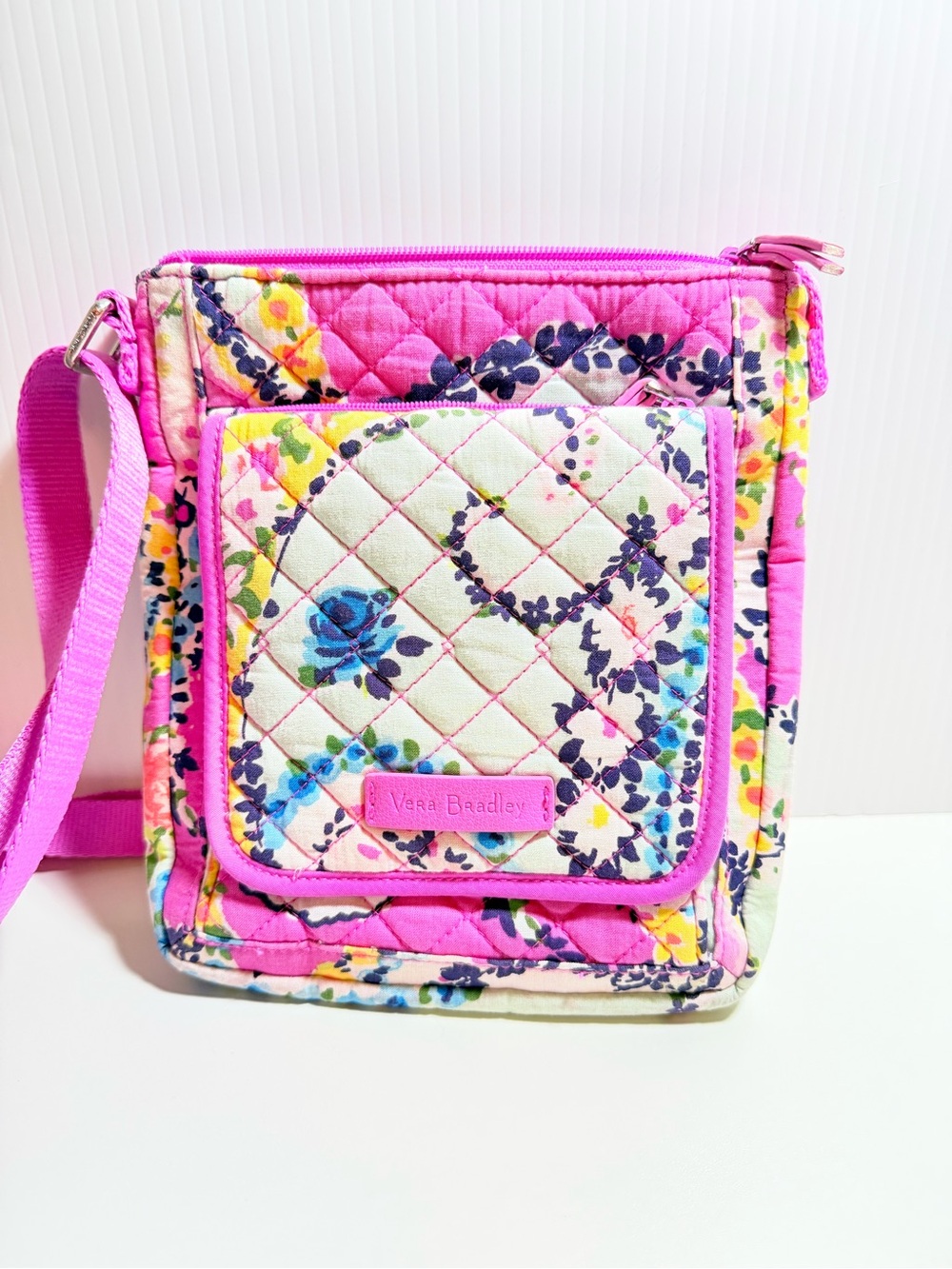 Vera Bradley floral mini hipster in wildflower paisley pre owned